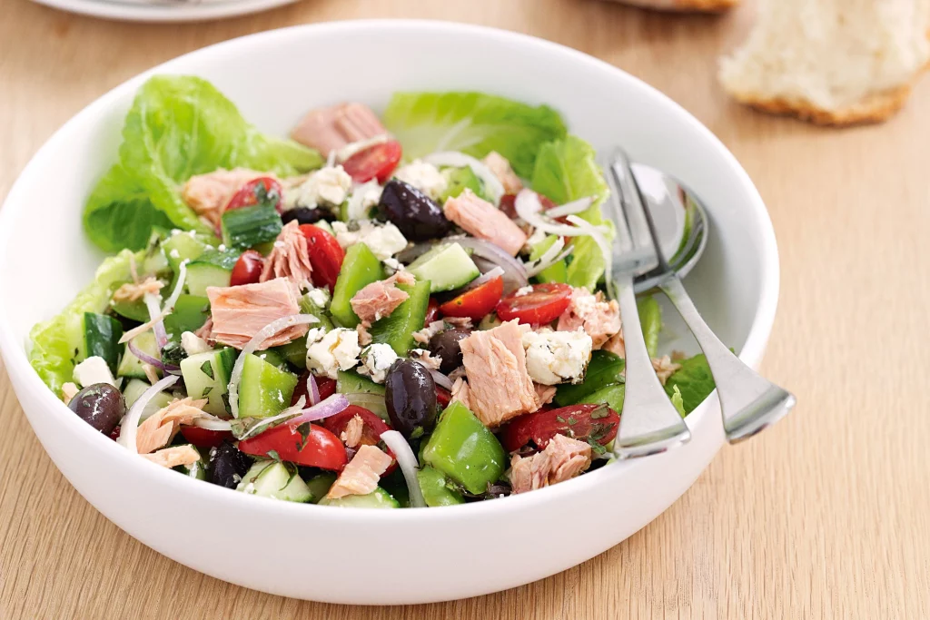 Healthy Snacks Mediterranean tuna salad